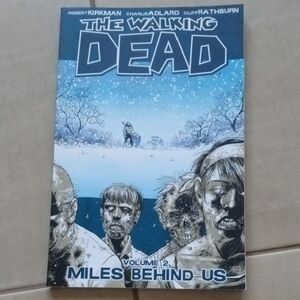 The Walking Dead Volume 2 Comic Book